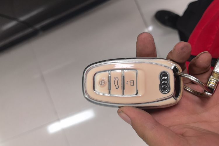 奥迪A6L 2015款 TFSI 百万纪念智领型中控内饰7001