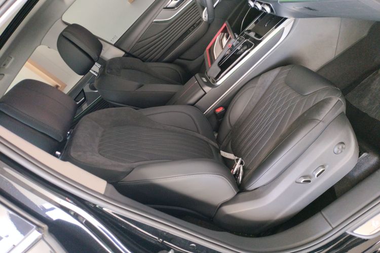 红旗HS5 2023款 2.0T 旗享Pro版局部细节41