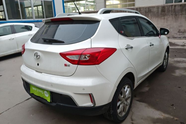 江汽集团 瑞风S2 2015款 1.5L CVT豪华智能型车身外观7