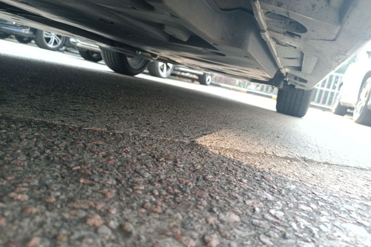 丰田 凯美瑞 2021款 2.5G 豪华版局部细节9004