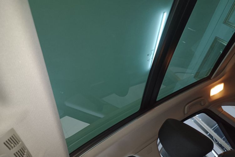 宝马2系旅行车 2016款 218i 时尚型局部细节22