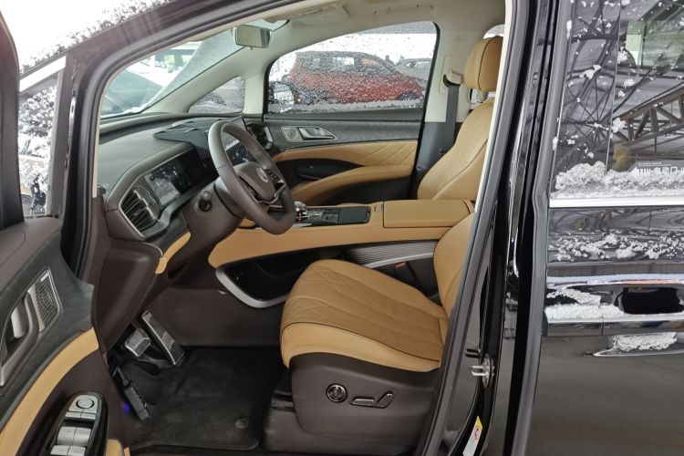 腾势D9 2024款 DM-i 1050 尊享型局部细节19