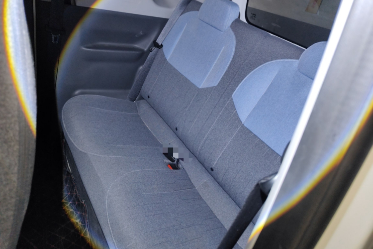 吉利银河 2023款 熊猫mini 200km 耐力熊中控内饰21