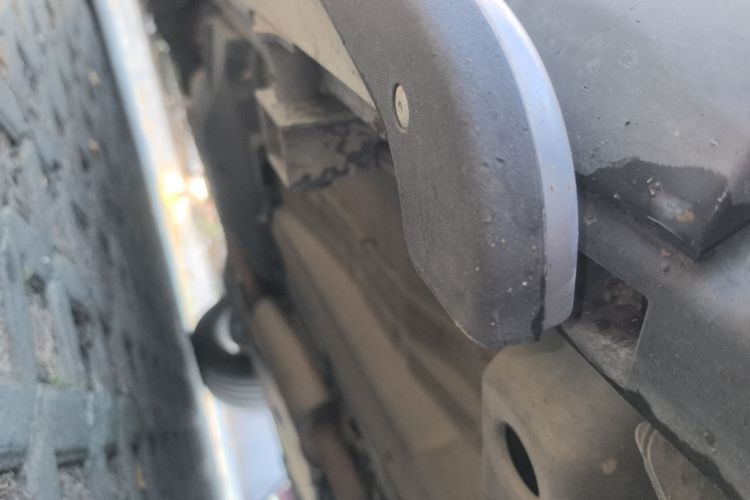 路虎 发现神行 2016款 2.0T SE局部细节9001