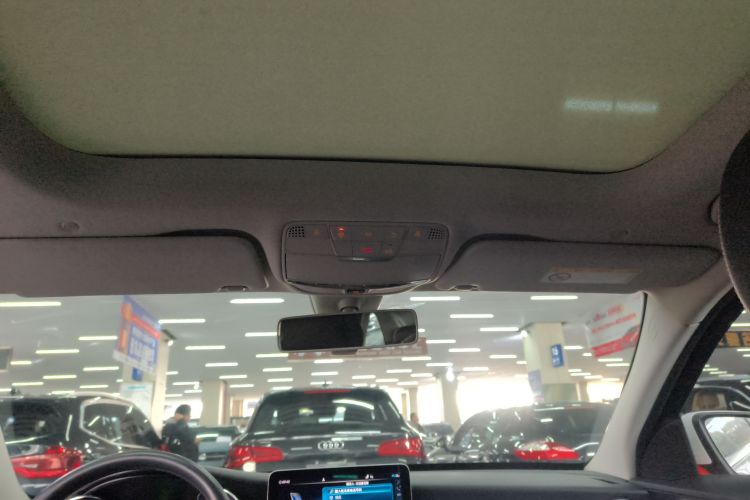 奔驰C级(进口) 2020款 C 260 旅行轿车中控内饰22