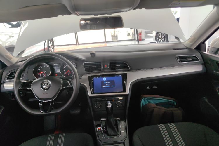 大众 凌渡 2018款 230TSI DSG风尚版中控内饰7002