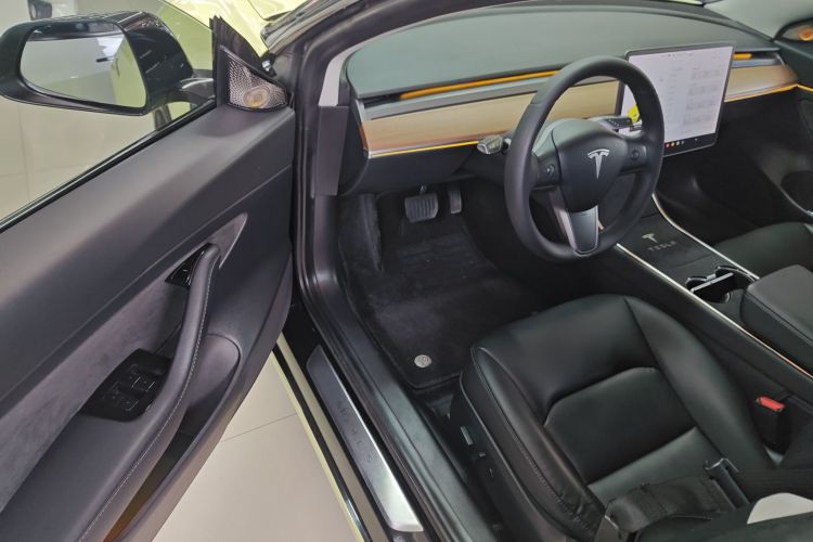 特斯拉 Model 3 2019款 标准续航后驱升级版中控内饰7003