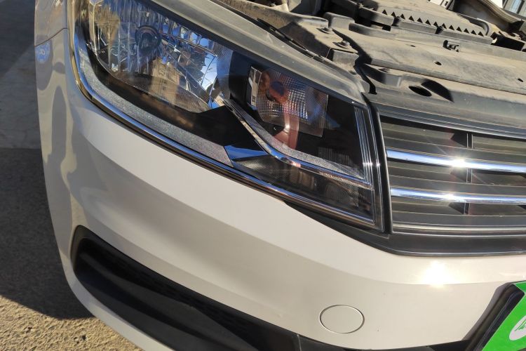 大众 桑塔纳 2018款 1.5L 手动风尚版车身外观8