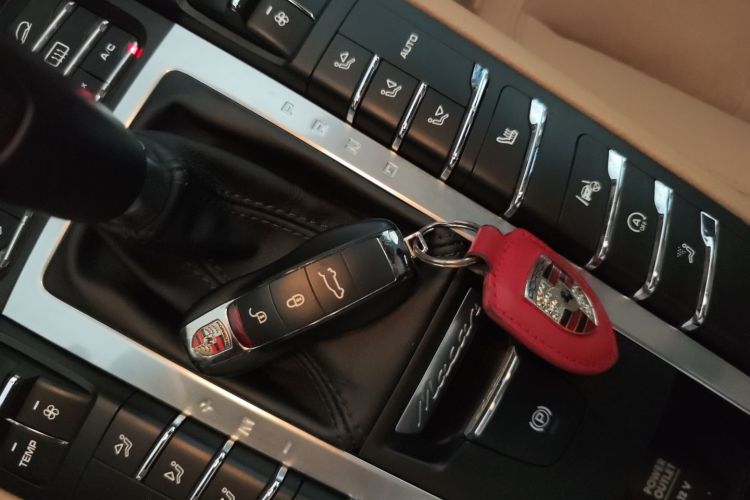 保时捷 2018款 Macan 2.0T中控内饰11