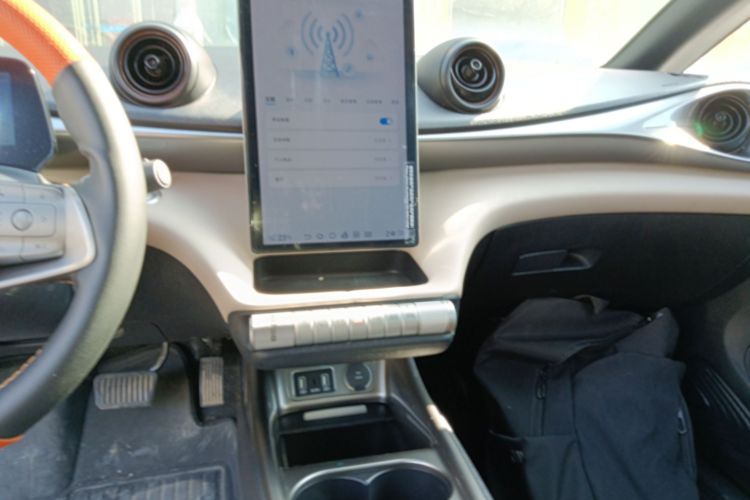 比亚迪 海豚 2023款 420km 时尚版中控内饰16