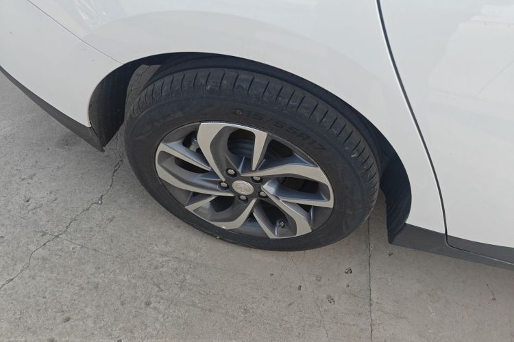 别克 微蓝6 2024款 450km 舒享版 PLUS车身外观6008