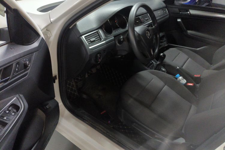 大众 2019款 改款 宝来·传奇 1.5L 手动时尚型 国VI中控内饰7003