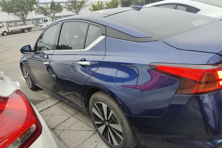 日产 天籁 2019款 2.0L XL Upper 智行版车身外观4