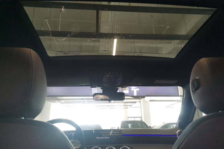 奔驰A级 2020款 改款 A 200 L 运动轿车时尚型中控内饰22