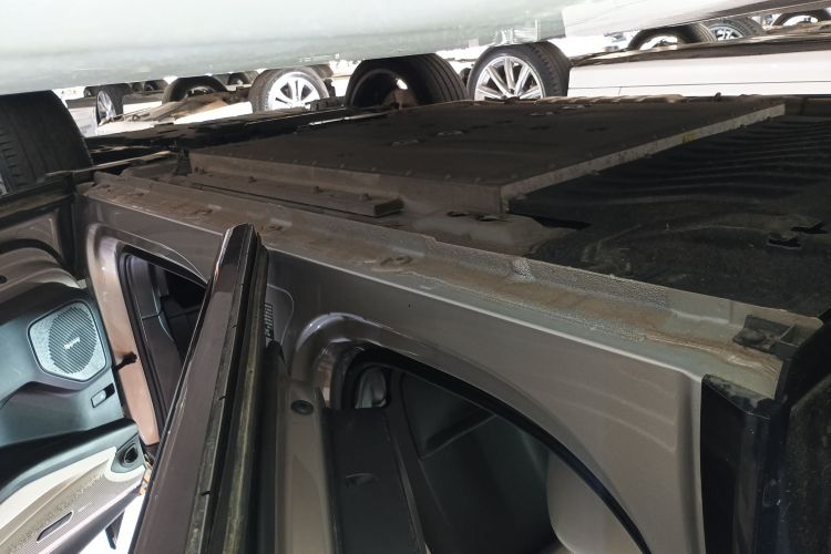 领克08 EM-P 2023款 220km 四驱性能Halo局部细节9001