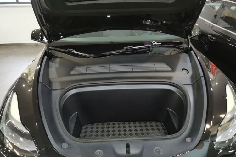 特斯拉 Model Y 2022款 后轮驱动版局部细节24