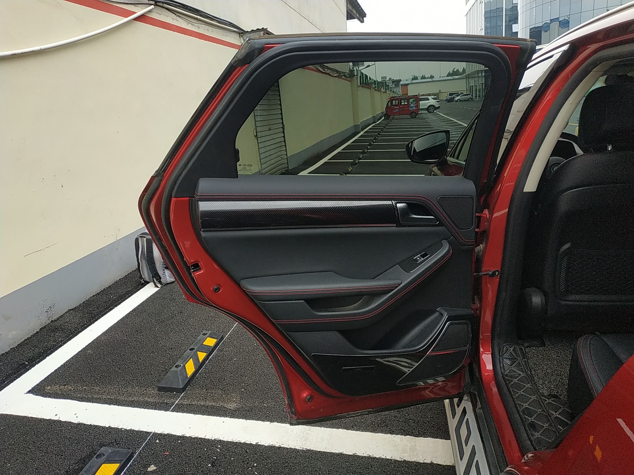 比亚迪 唐新能源 2018款 DM 2.0T 全时四驱智联创领型 7座 国V