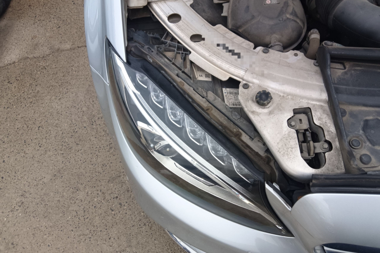 奔驰C级 2017款 改款 C 200 L 运动版车身外观6006