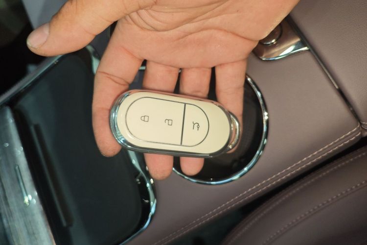 零跑汽车 零跑C11 2023款 增程 285智享版中控内饰7001