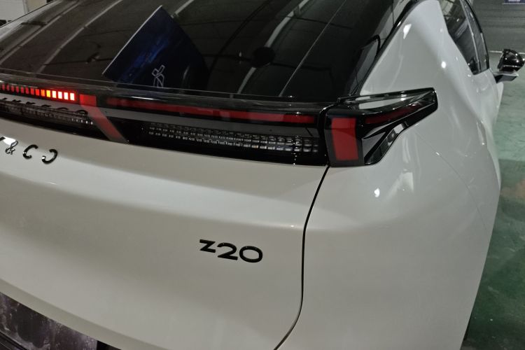 领克Z20 2025款 530km 后驱Pro车身外观9