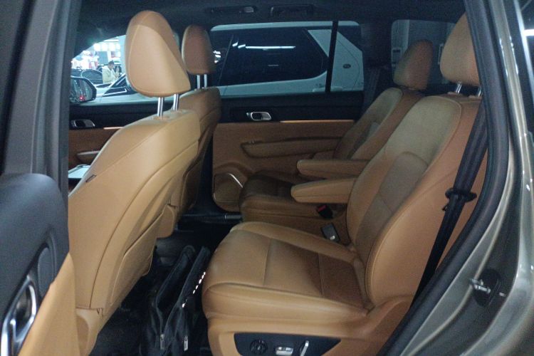 理想汽车 理想ONE 2021款 增程6座版中控内饰21