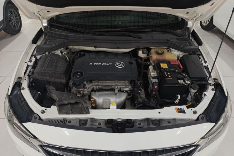 别克 英朗 2021款 改款 典范 1.5L 自动精英型机舱底盘24