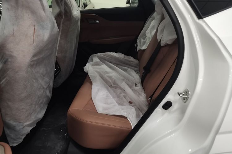 长安UNI-Z新能源 2025款 智慧新蓝鲸 125km 战舰+中控内饰21