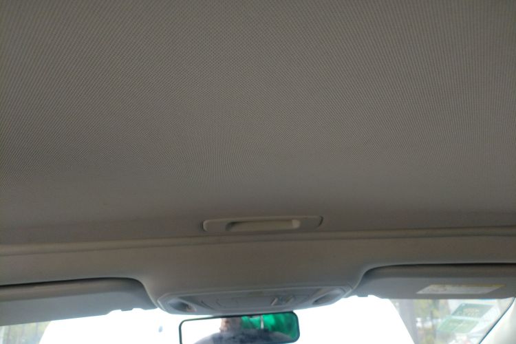 福特 福克斯 2015款 三厢 1.6L 自动风尚型局部细节22