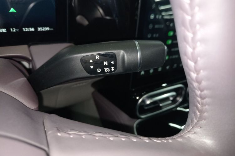 零跑汽车 零跑C11 2023款 增程 300舒享版中控内饰18