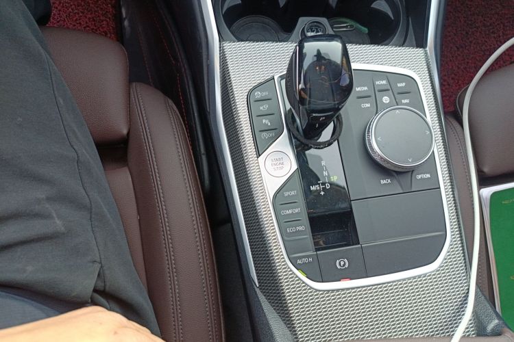 宝马3系 2021款 325Li M运动曜夜套装局部细节18