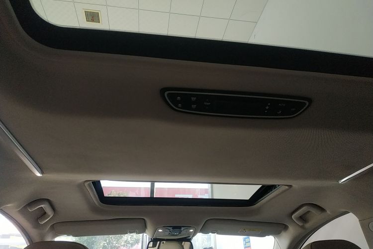 广汽传祺 传祺M8 2018款 320T 旗舰版局部细节22