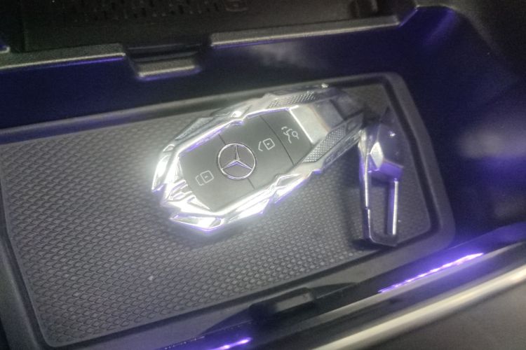 奔驰C级 2021款 C 260 L 运动星耀臻藏版中控内饰11