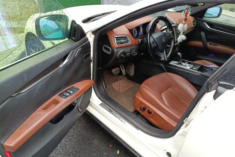 玛莎拉蒂 Ghibli 2014款 3.0T 标准版中控内饰7003
