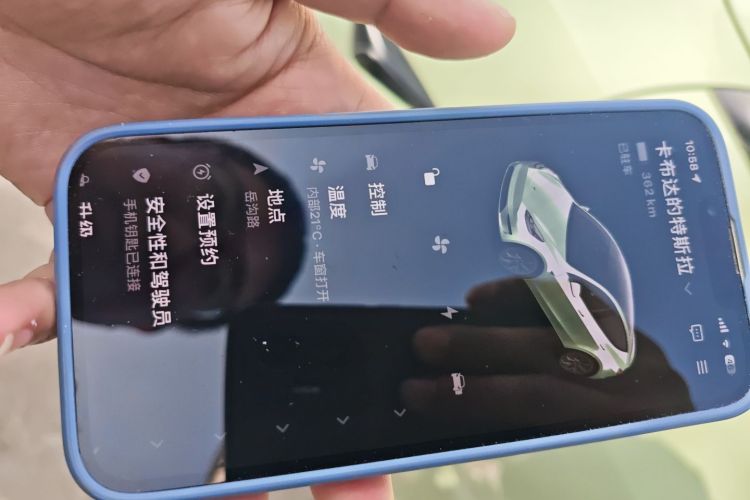 特斯拉 Model Y 2024款 后轮驱动版中控内饰11