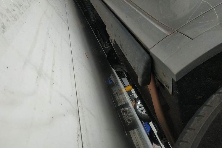 理想汽车 理想L9 2022款 Max机舱底盘29