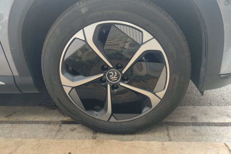 比亚迪 元PLUS 2025款 智驾版 510KM 超越型车身外观10