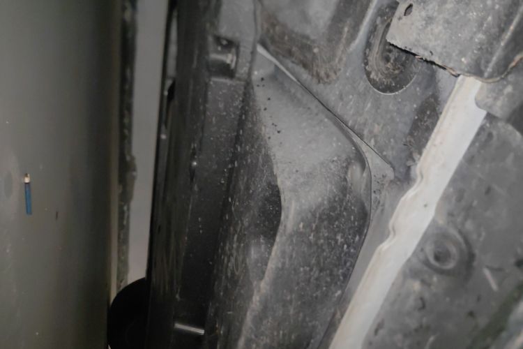 丰田 威兰达 2021款 2.0L CVT四驱豪华版局部细节9004