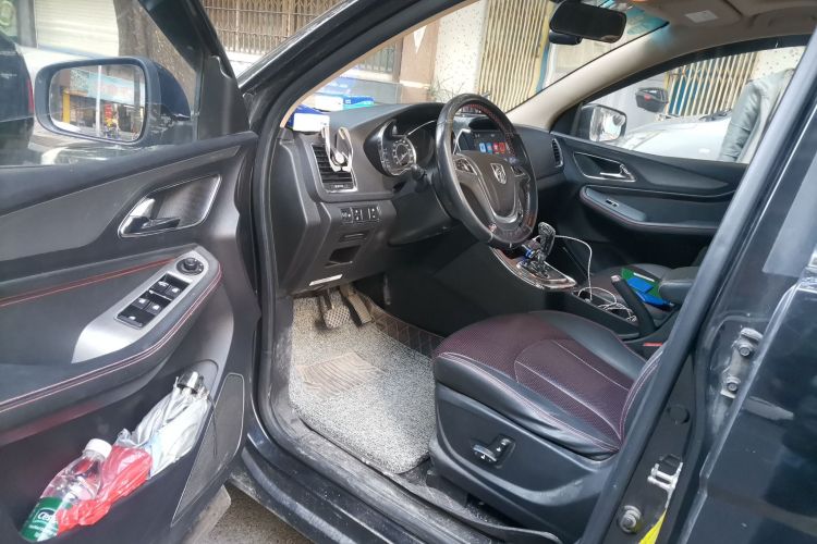 宝骏560 2016款 1.8L iAMT豪华型中控内饰20