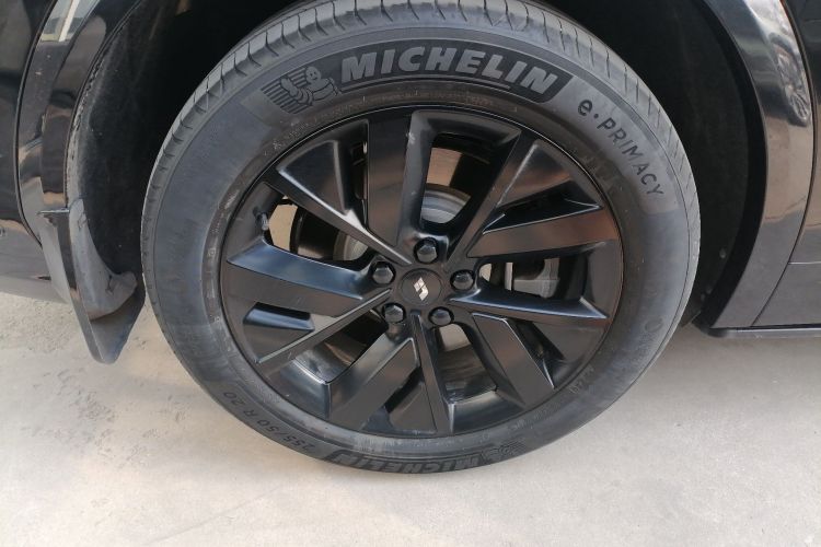 理想汽车 理想L7 2023款 Air车身外观6008