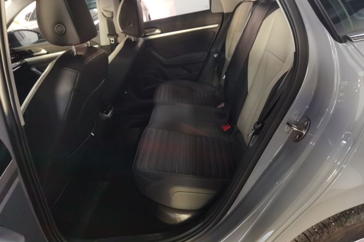 大众 朗逸 2023款 300TSI DSG星空满逸版中控内饰7004