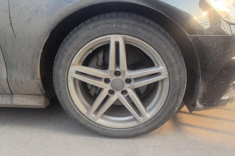 奥迪A6L 2018款 30周年年型 30 FSI 风尚型车身外观10