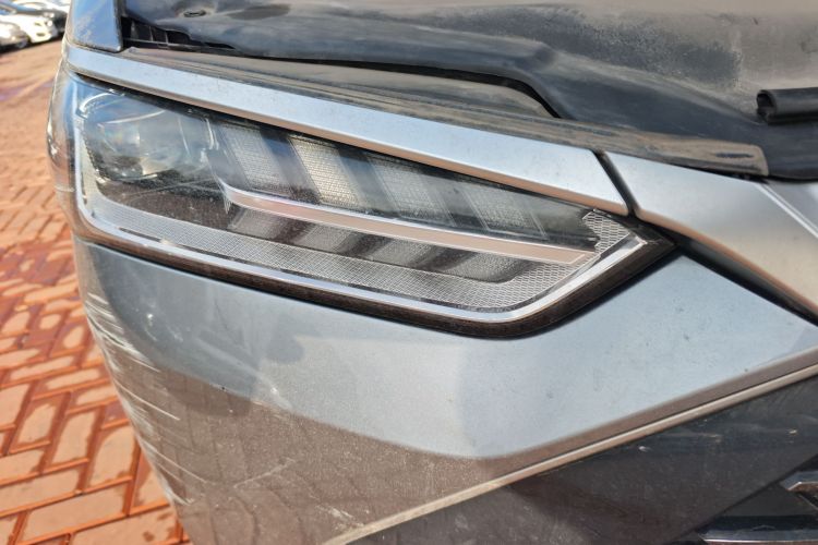 比亚迪 秦PLUS 2023款 冠军版 DM-i 55KM领先型车身外观8