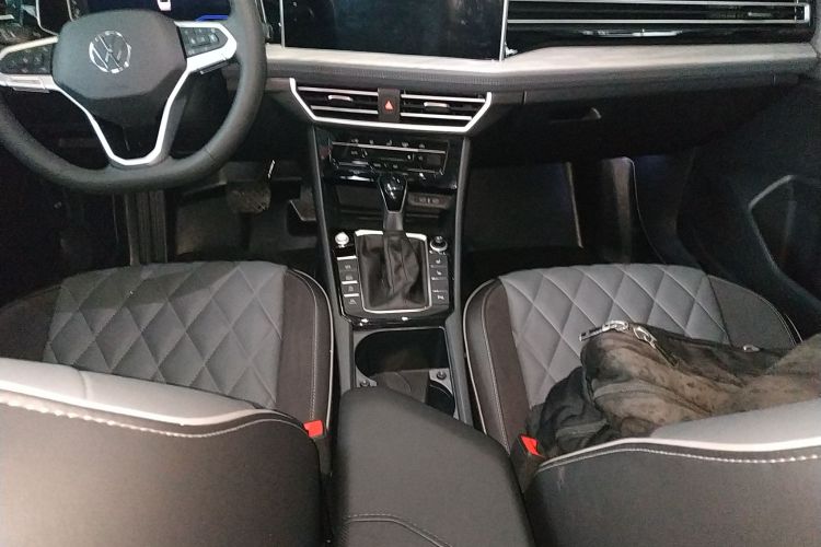 大众 速腾 2025款 300TSI DSG卓越版中控内饰18