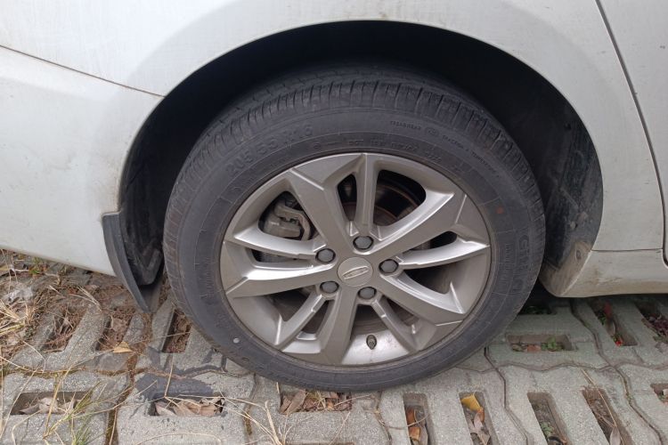 吉利汽车 帝豪GL 2020款 1.4T CVT豪华型车身外观6008