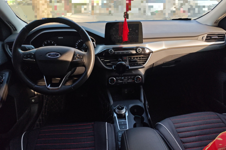 福特 福克斯 2020款 三厢 EcoBoost 180 自动锋潮型中控内饰12