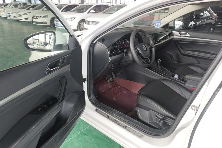 大众 朗逸 2018款 1.5L 自动舒适版 国V中控内饰20