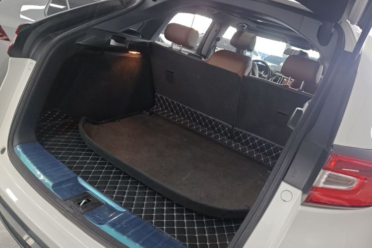 本田UR-V 2017款 370TURBO 两驱尊贵版 国V局部细节23