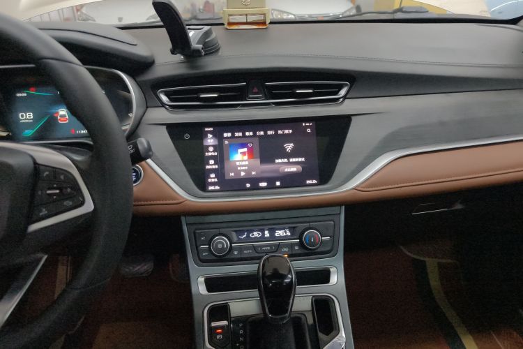 吉利汽车 帝豪 2021款 UP 1.5L CVT向上版中控内饰16