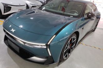 小鹏P7 2025款 750 四驱高性能 Ultra