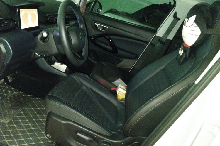 零跑汽车 零跑T03 2022款 星钻版中控内饰19